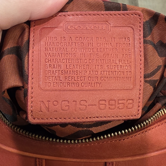 Coach Amanda Red Hobo - Picture 2 of 9